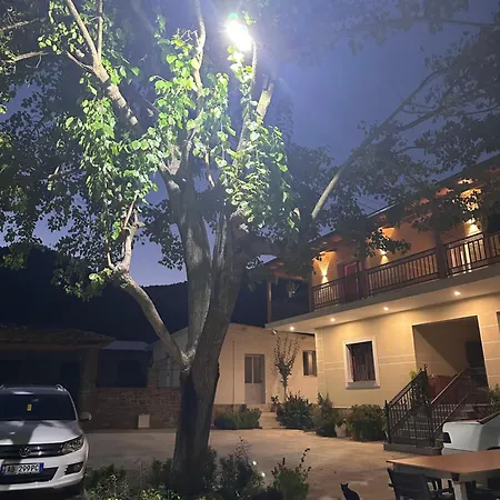 Guest house Mali Corovode