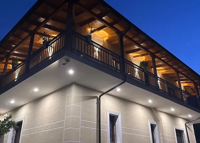 בית הארחה Mali *